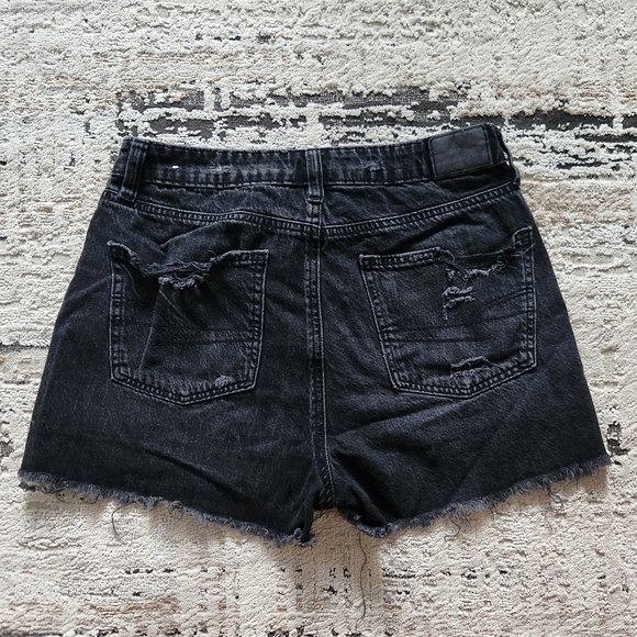 American Eagle Mom Short - Picture 1 of 5